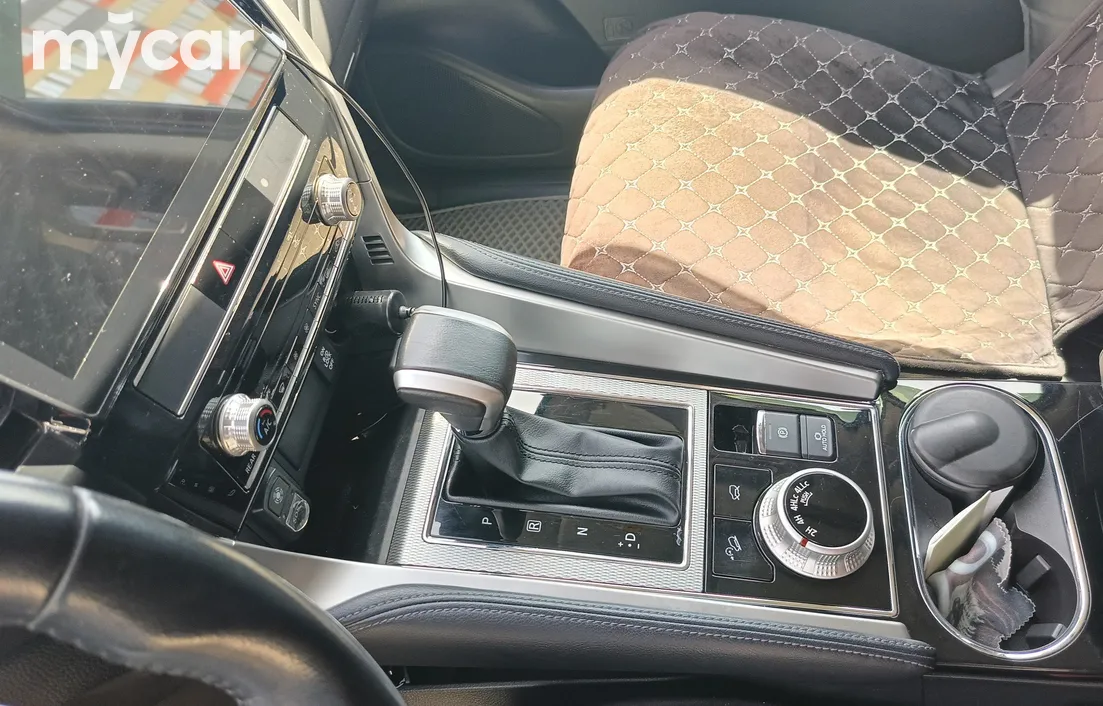 Mitsubishi Montero Sport 2020
