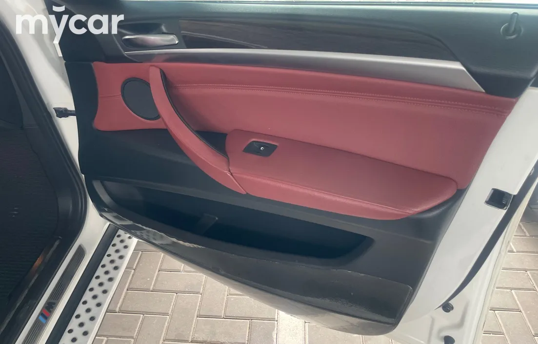 BMW X6 2012
