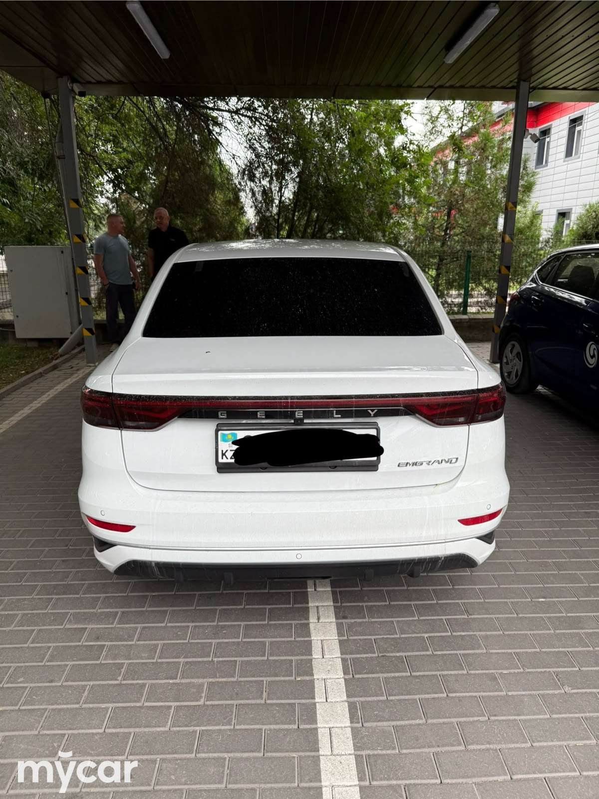 Geely Emgrand 2025