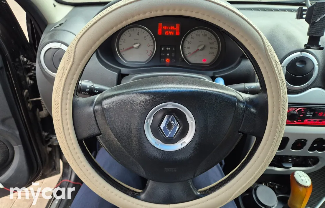 Renault Logan 2014