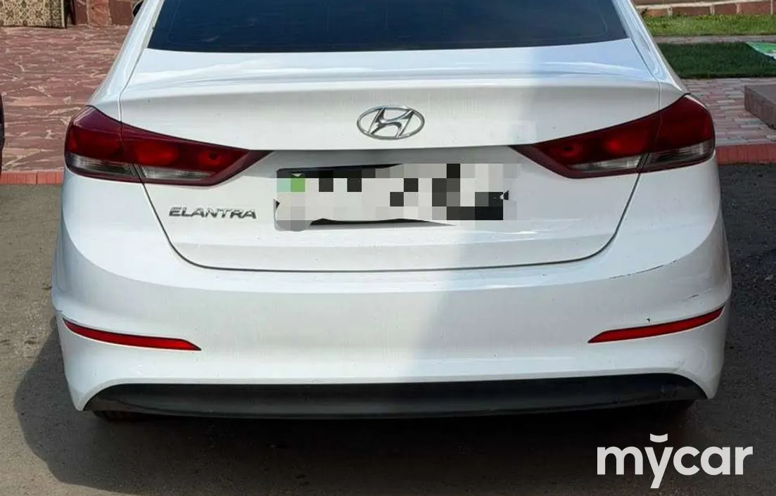 Hyundai Elantra 2017