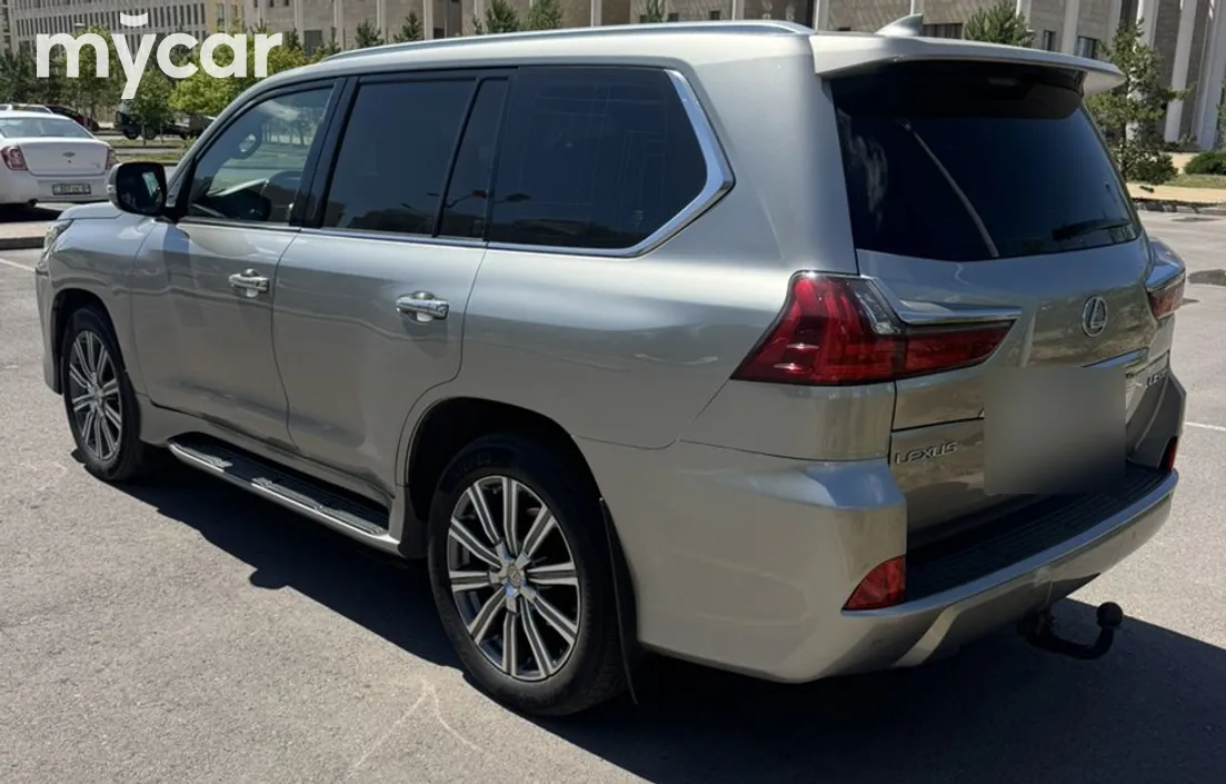 Lexus LX 2016