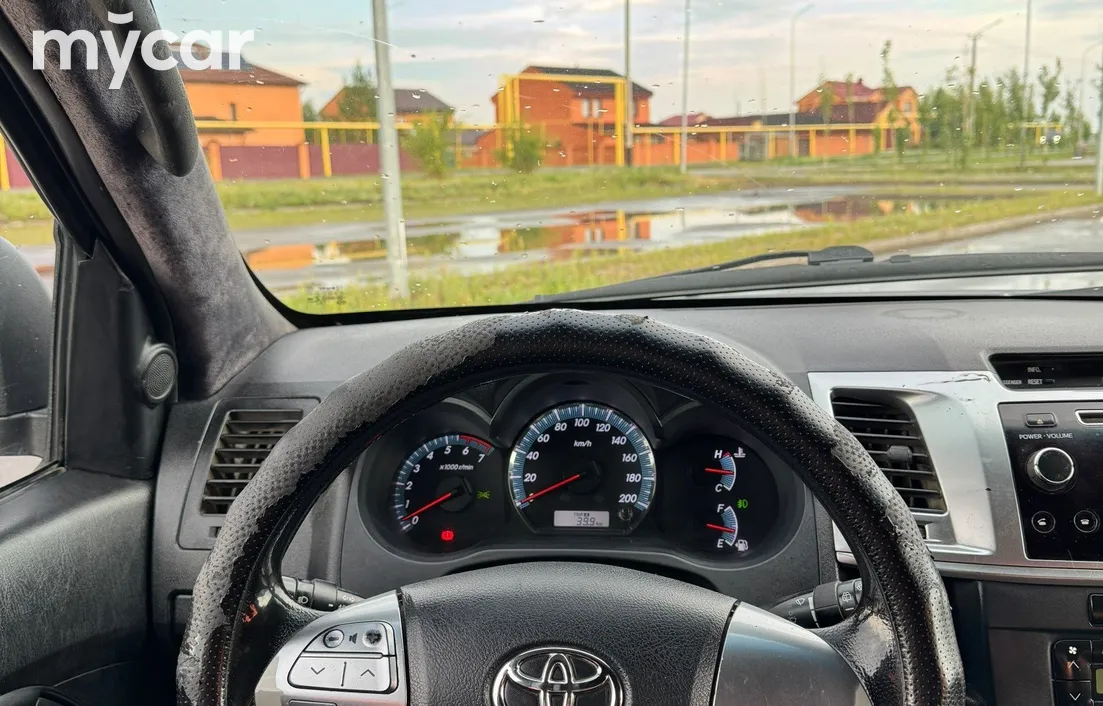 Toyota Fortuner 2014