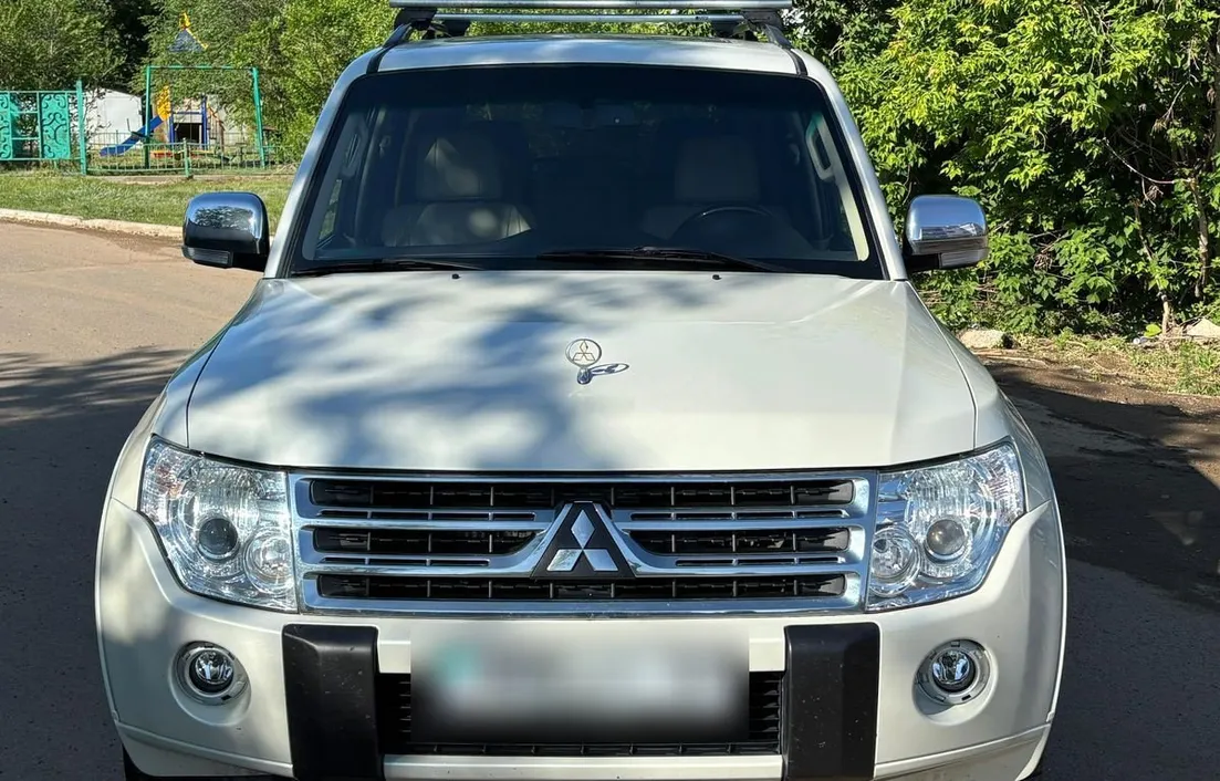 Mitsubishi Pajero 2013
