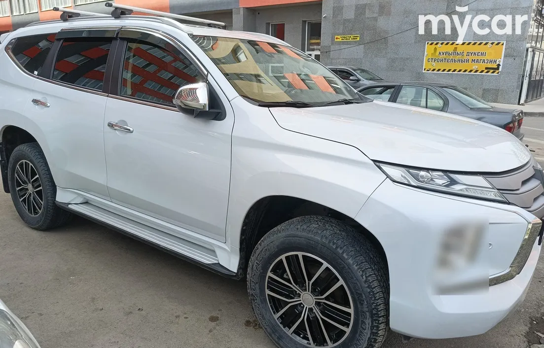 Mitsubishi Montero Sport 2020