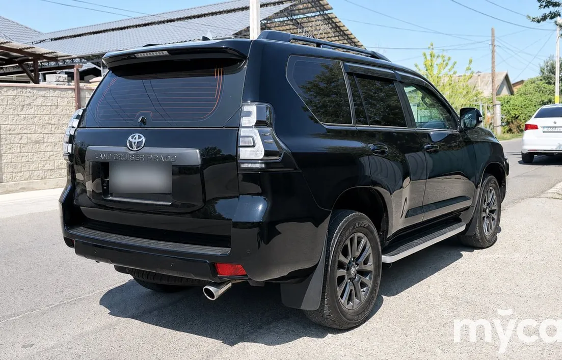 Toyota Land Cruiser Prado 2023