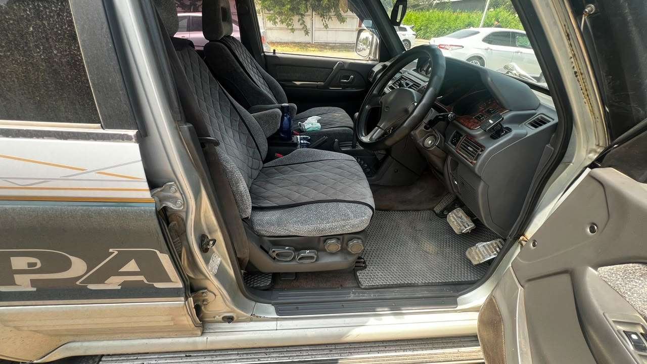Mitsubishi Pajero 1995