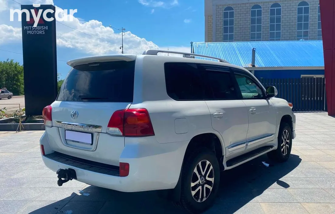 Toyota Land Cruiser 2014