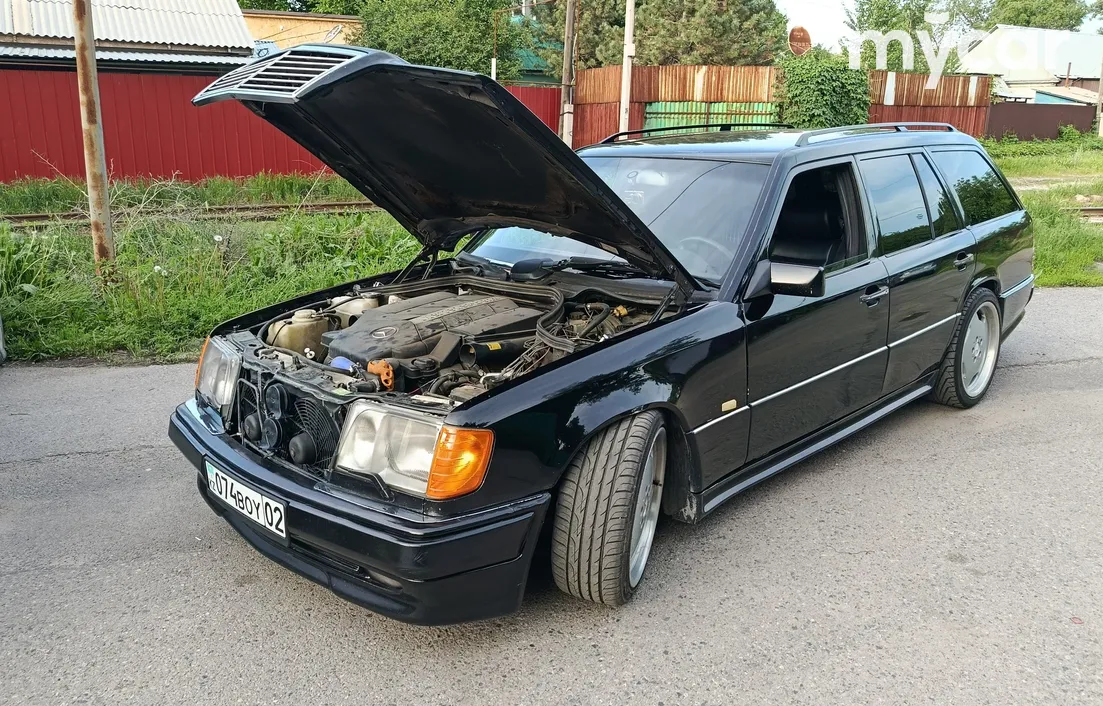 Mercedes-Benz E-Класс 1992