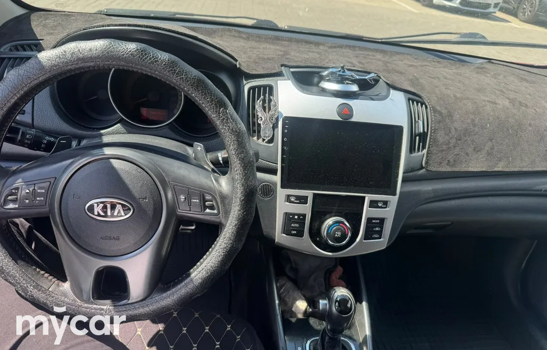 Kia Cerato 2012