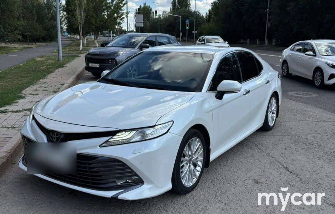 Toyota Camry 2021