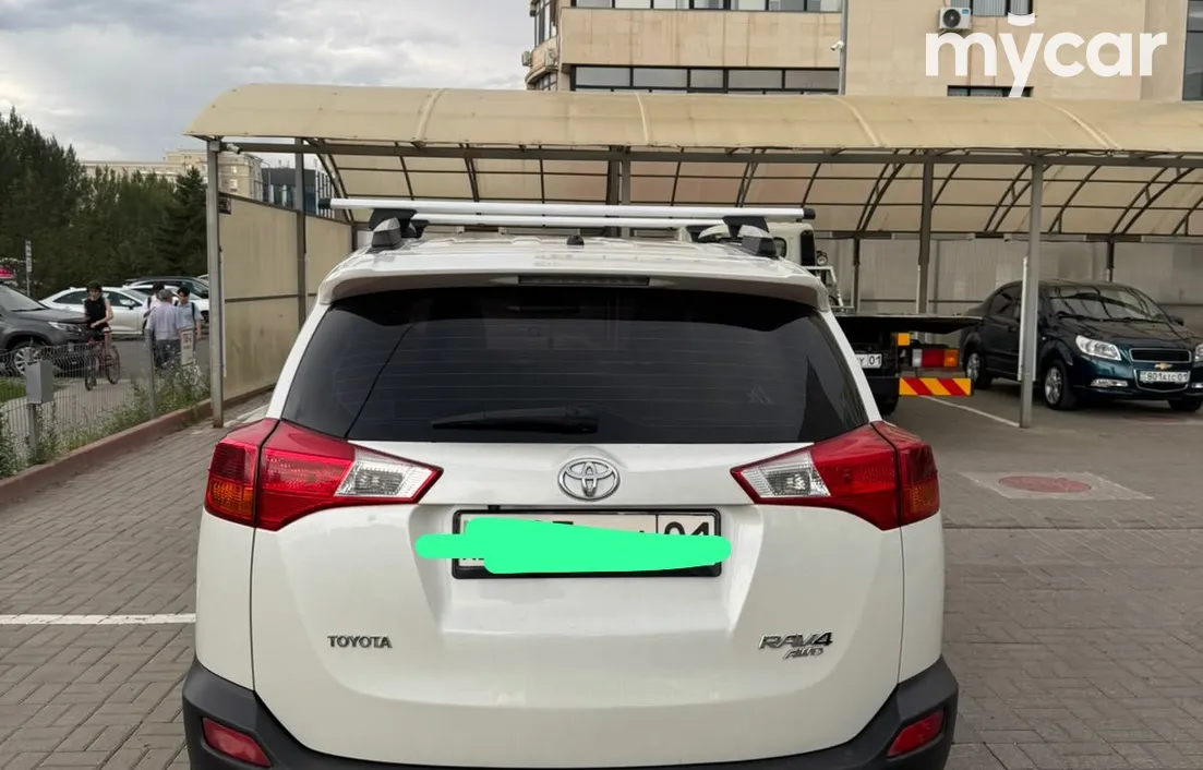 Toyota RAV4 2014