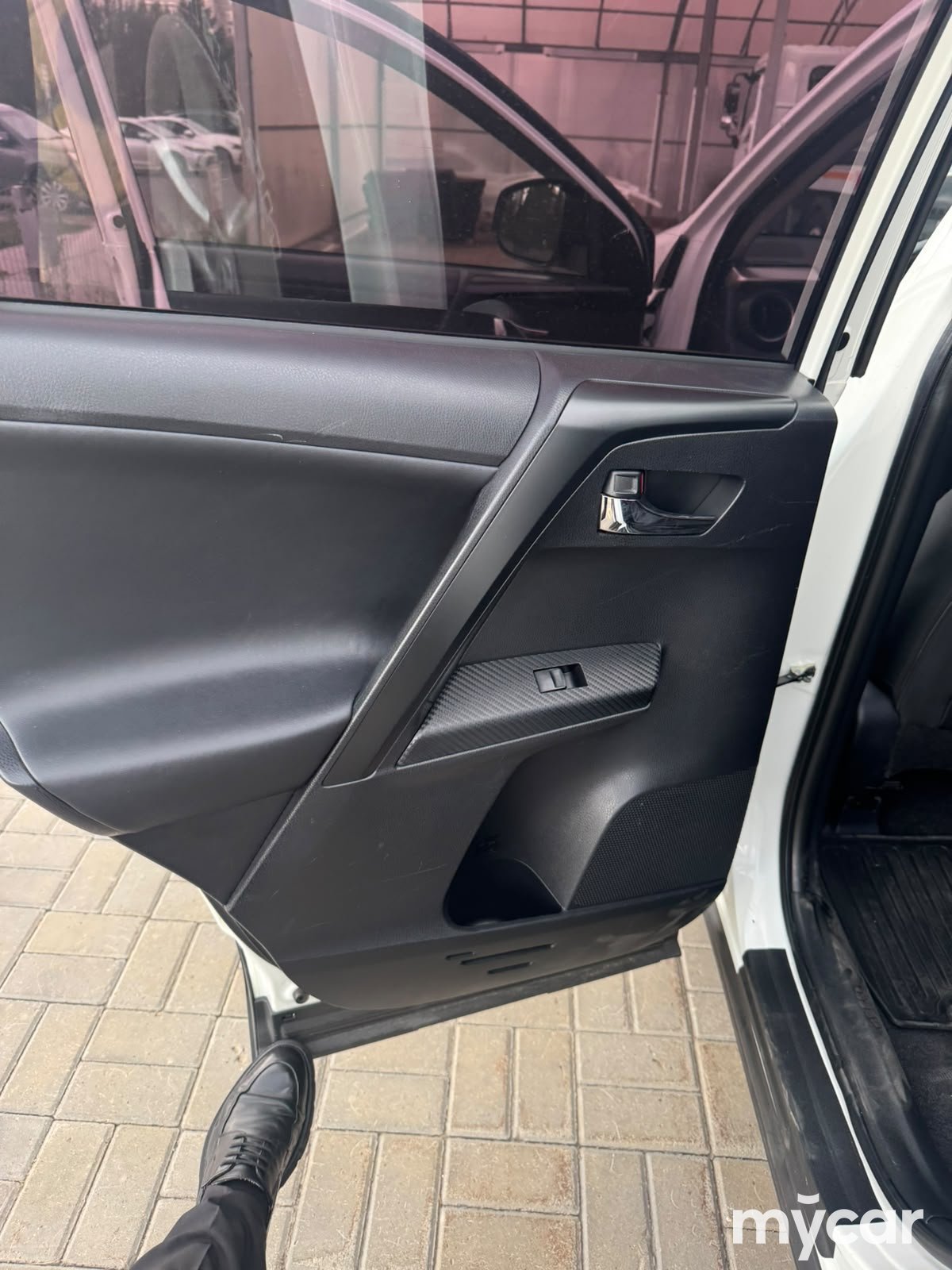Toyota RAV4 2014