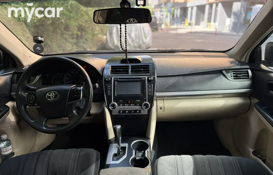 Toyota Camry 2012