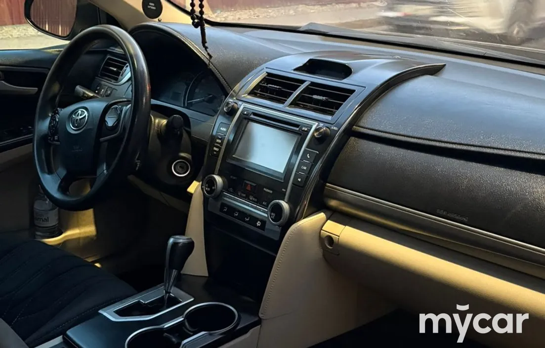 Toyota Camry 2012