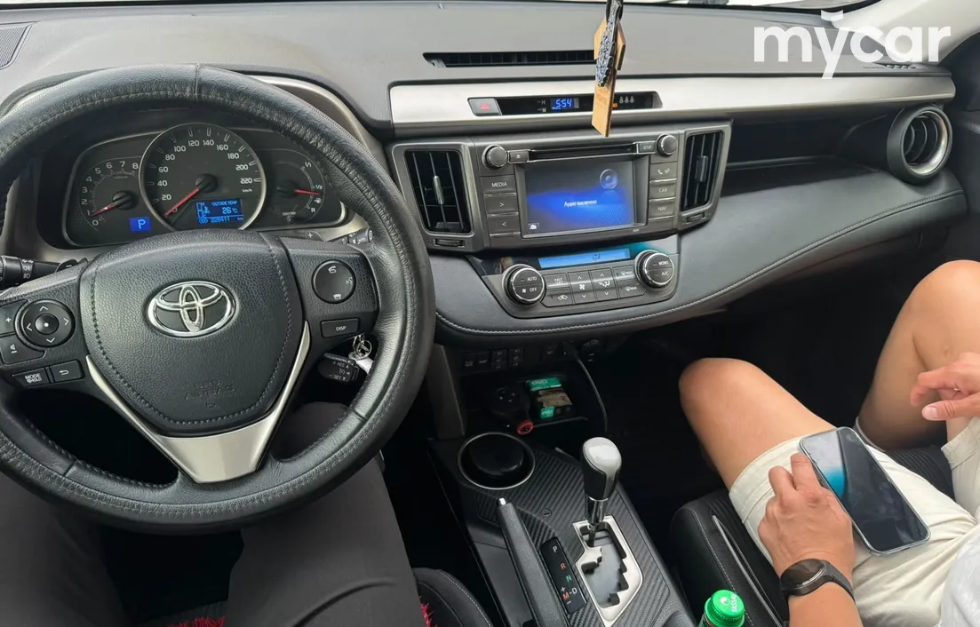 Toyota RAV4 2014