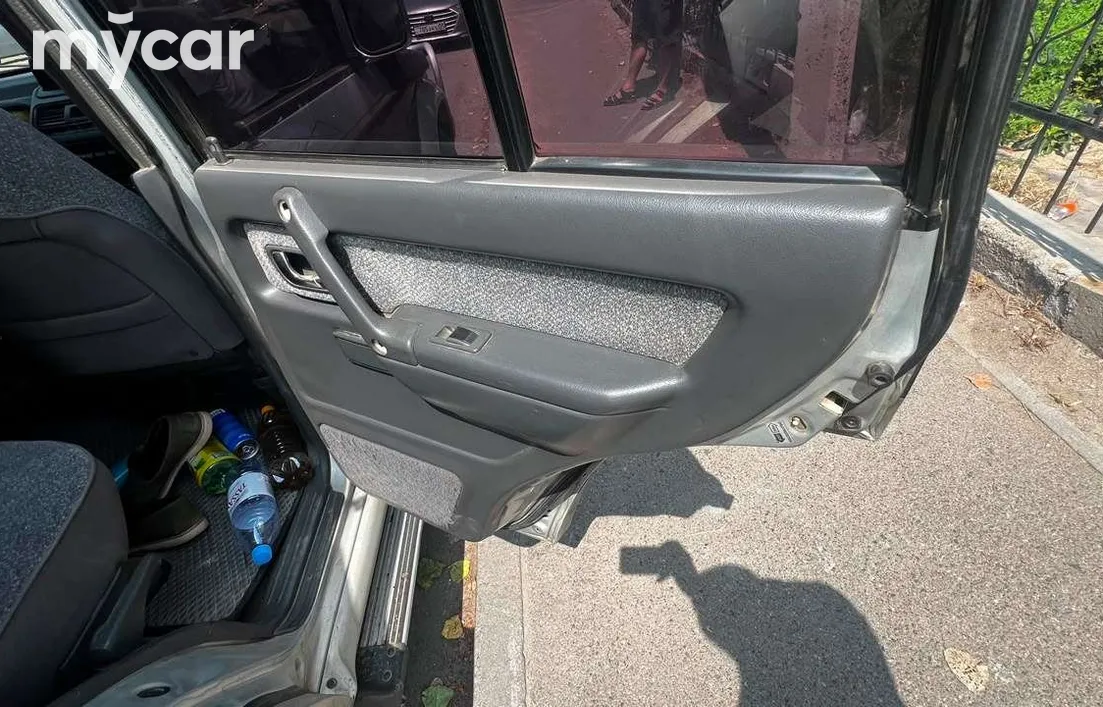 Mitsubishi Pajero 1995