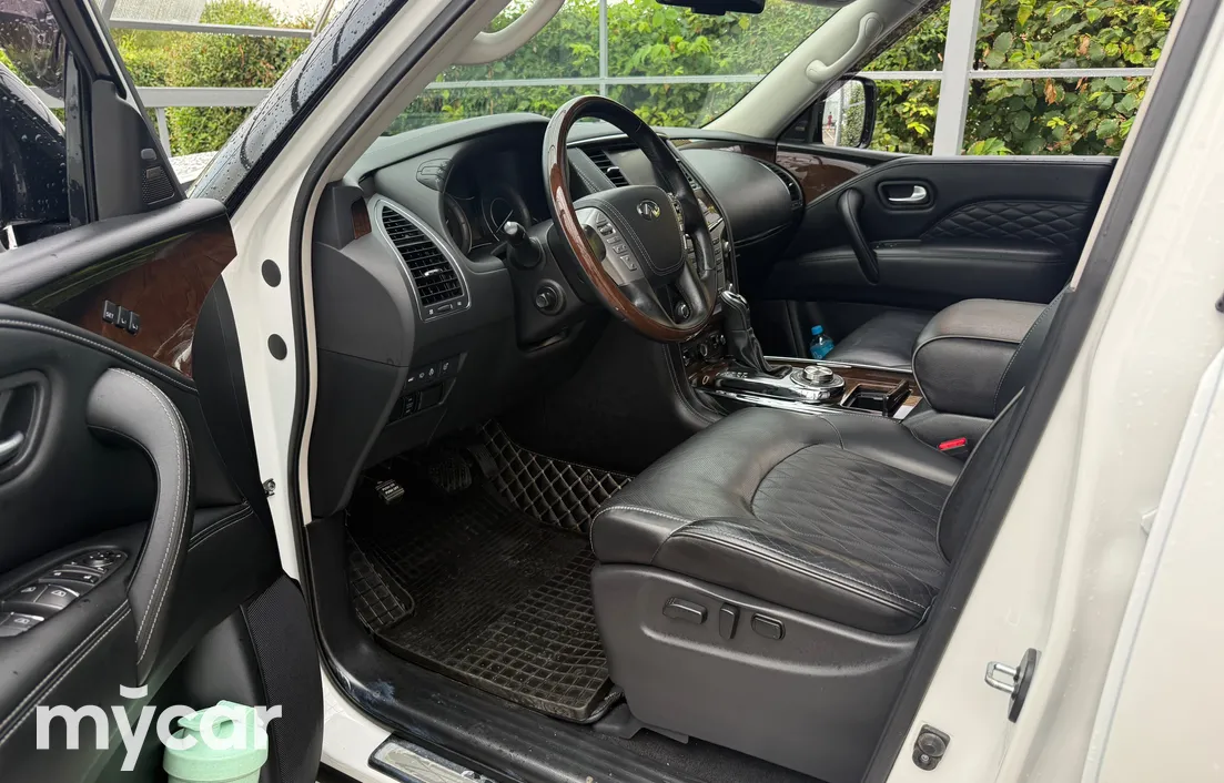 Infiniti QX80 2019