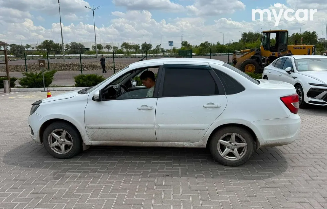LADA Granta 2019