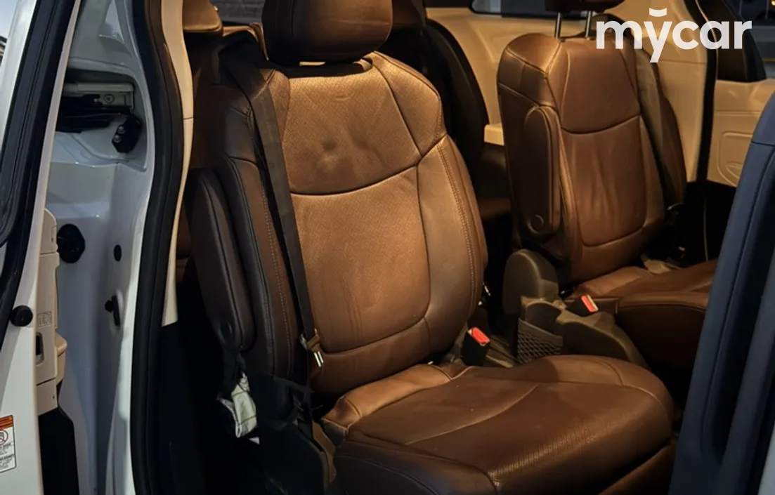 Toyota Sienna 2024