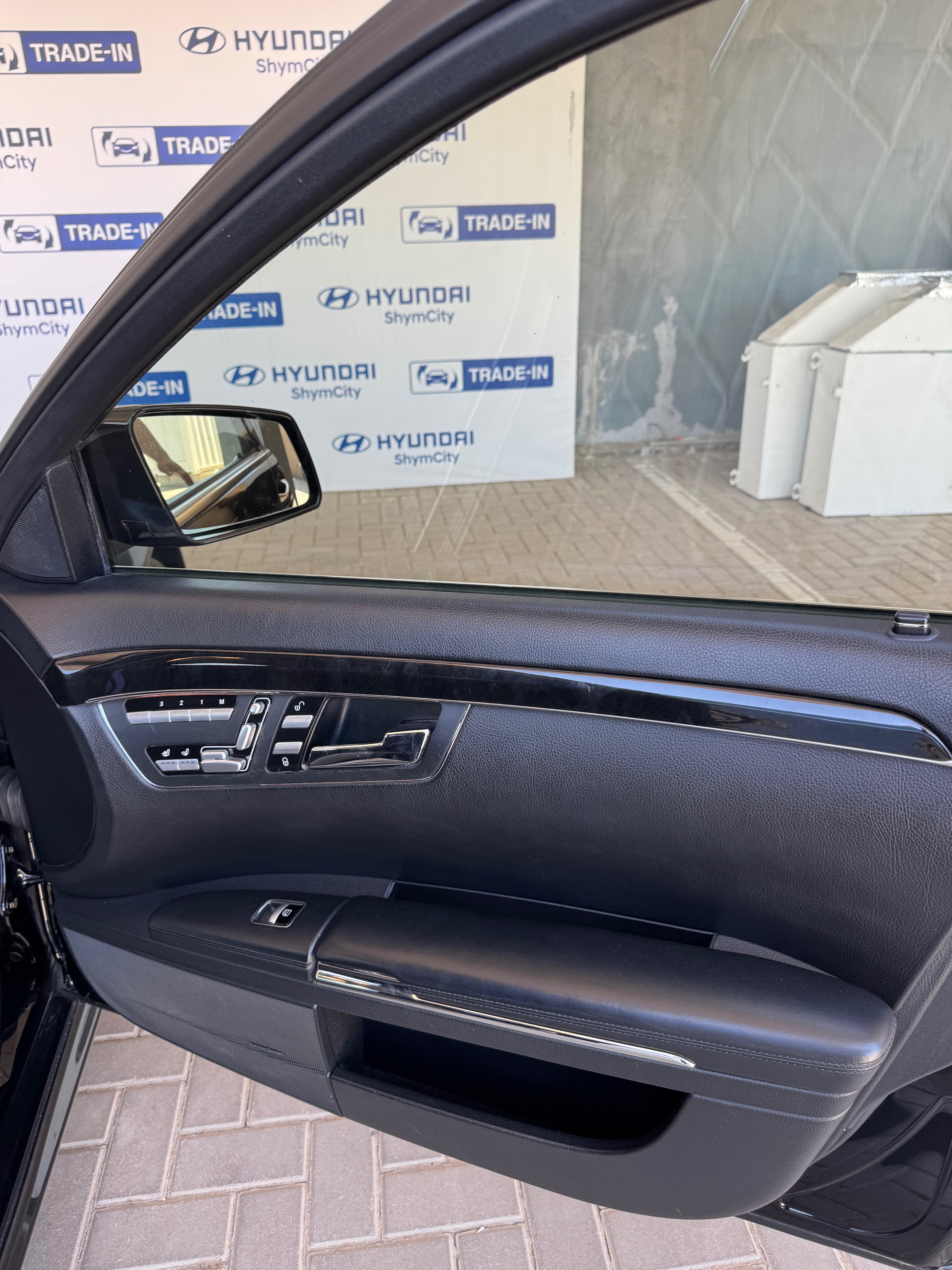 Mercedes-Benz S-Класс 2009