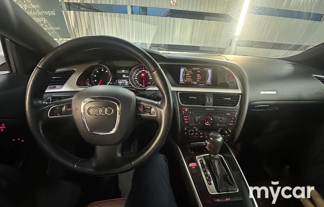 Audi A5 2011