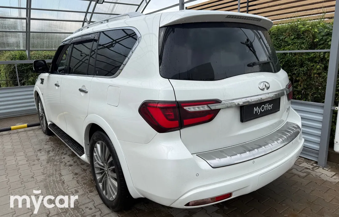 Infiniti QX80 2019