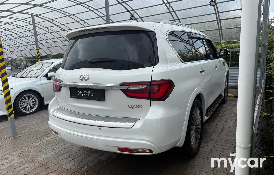 Infiniti QX80 2019