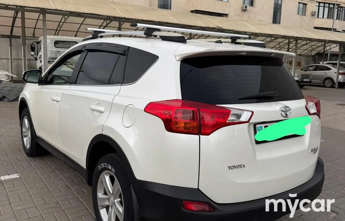 Toyota RAV4 2014