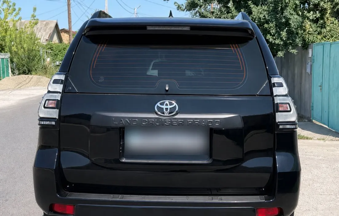 Toyota Land Cruiser Prado 2023