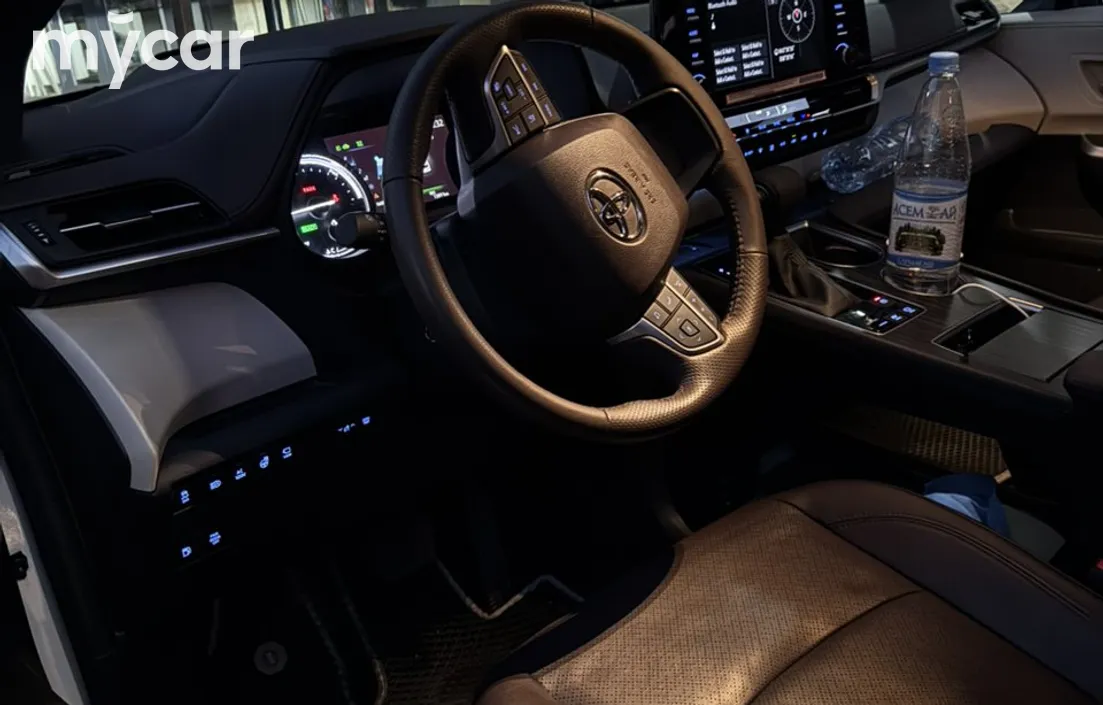 Toyota Sienna 2024