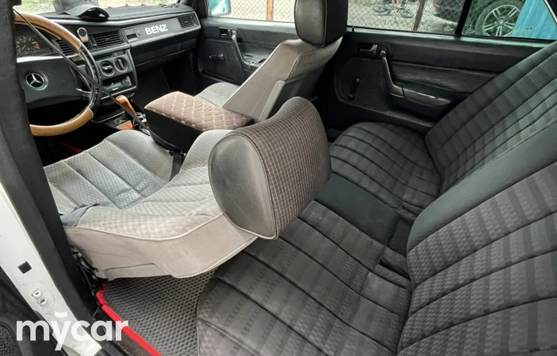 Mercedes-Benz 190 (W201) 1991