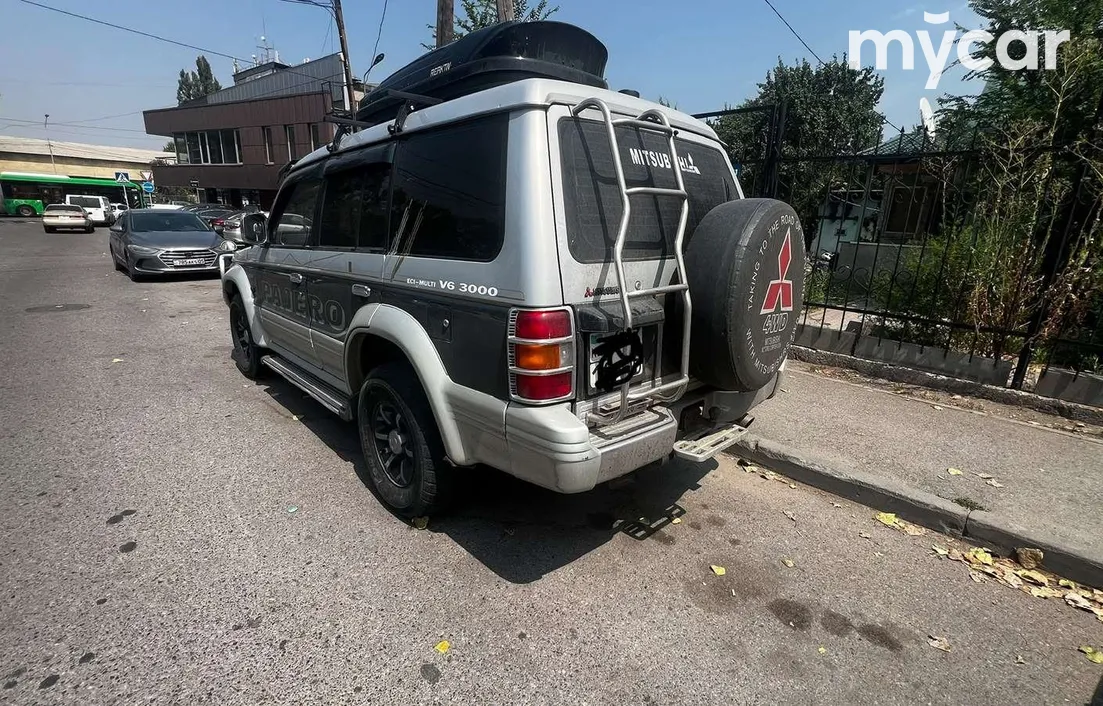 Mitsubishi Pajero 1995