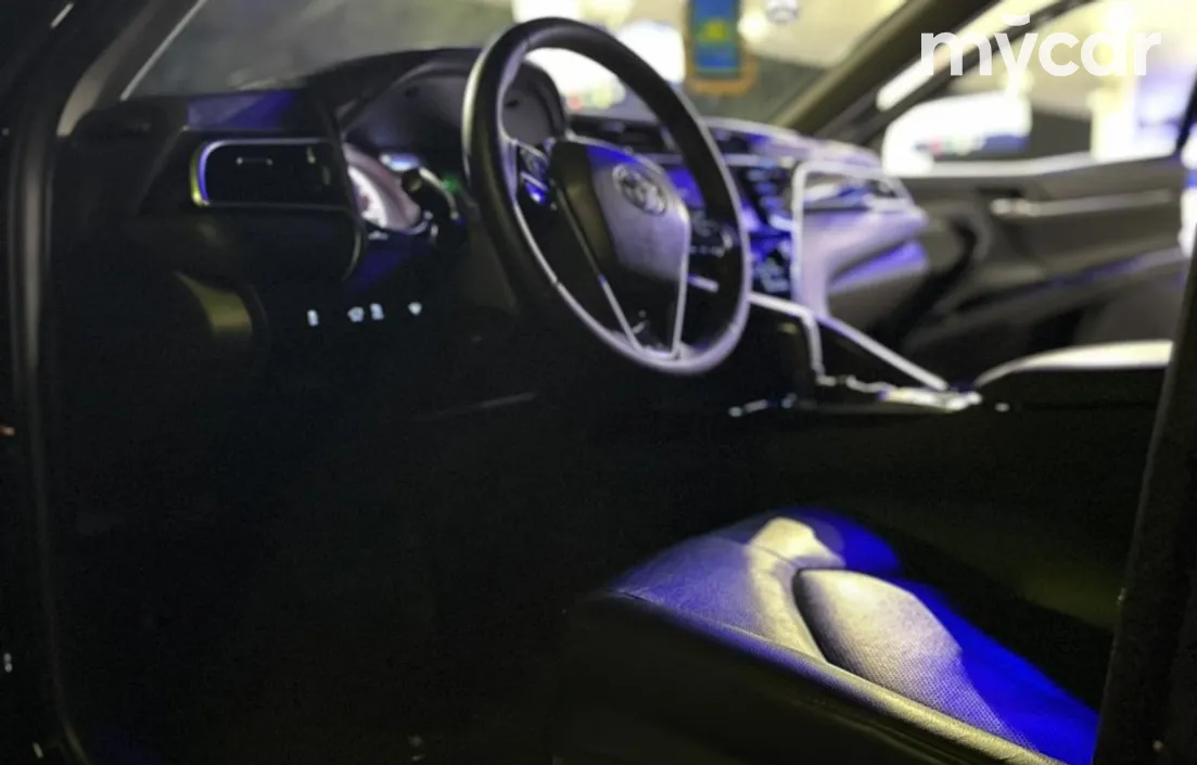 Toyota Camry 2021
