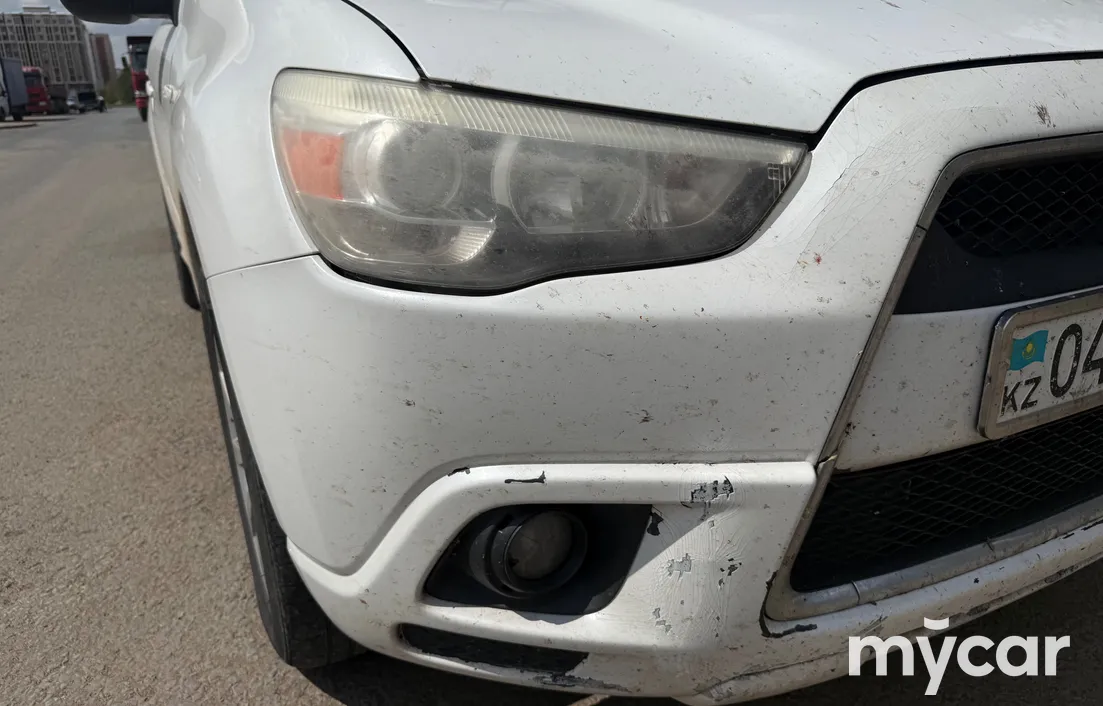 Mitsubishi Outlander 2011