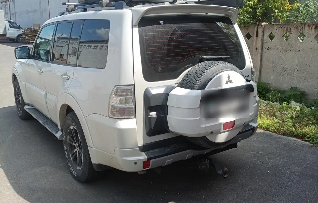 Mitsubishi Pajero 2013