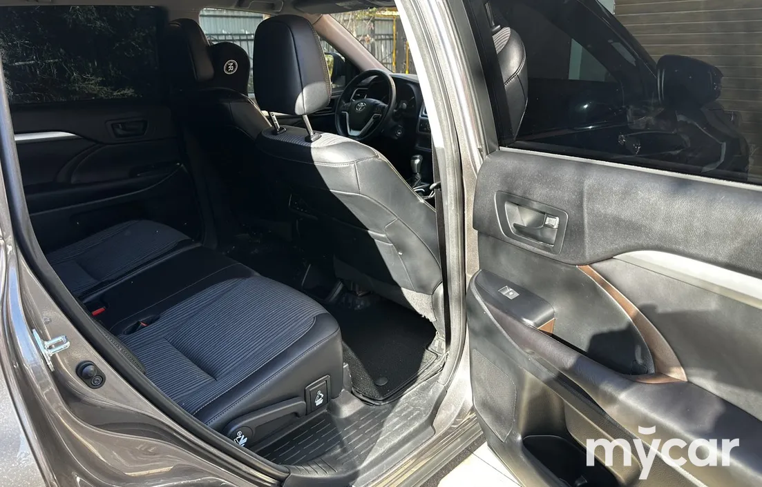 Toyota Highlander 2016