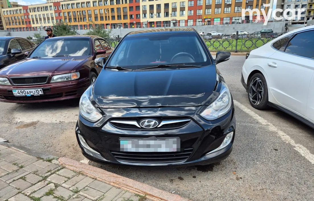 Hyundai Accent 2012