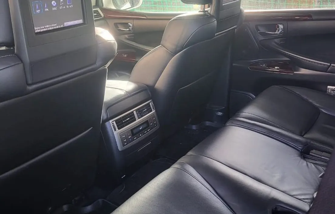 Lexus LX 2013