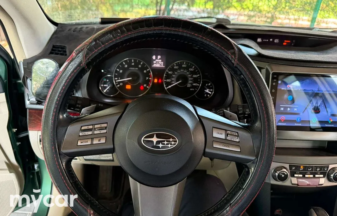 Subaru Outback 2011