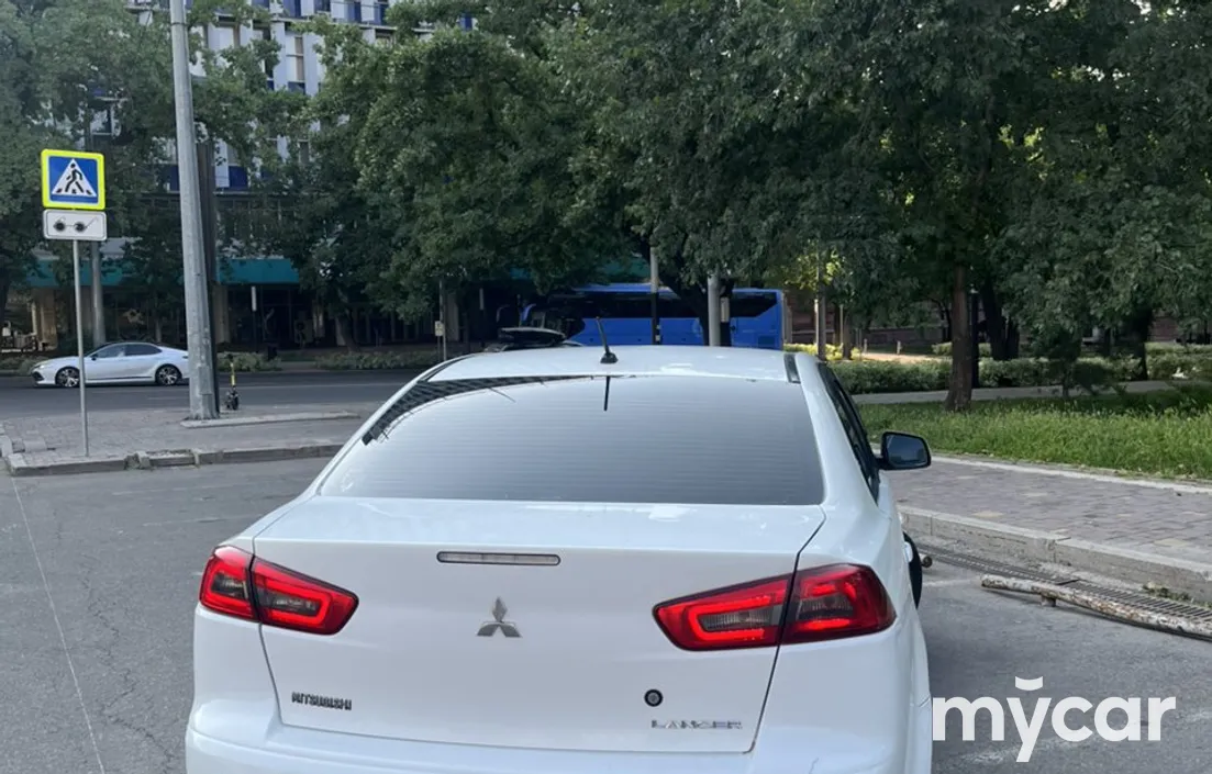 Mitsubishi Lancer 2011