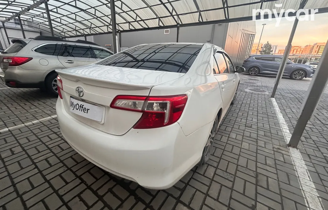 Toyota Camry 2012
