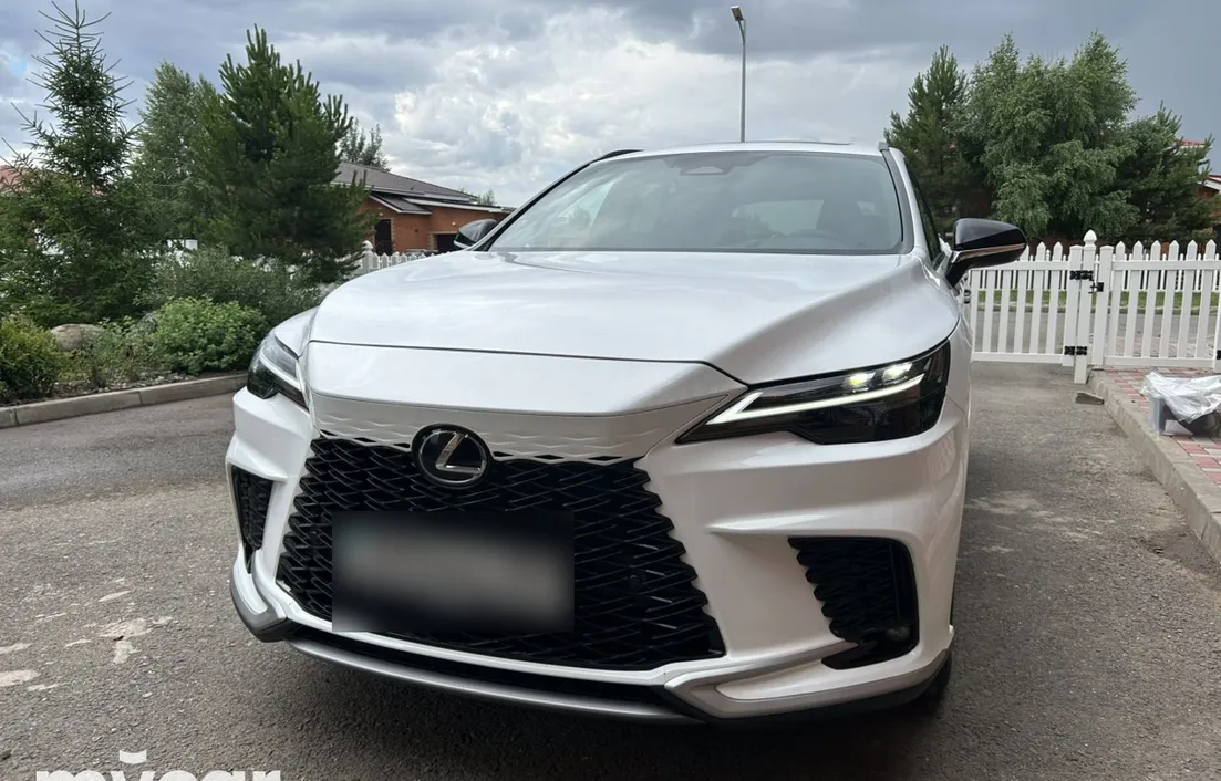 Lexus RX 2023