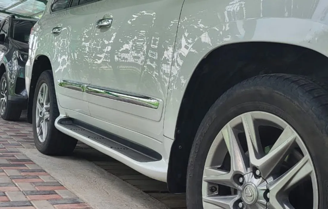 Lexus LX 2013