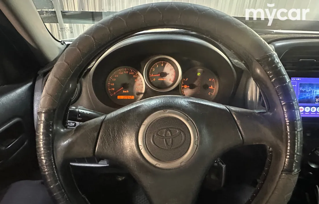 Toyota RAV4 2004