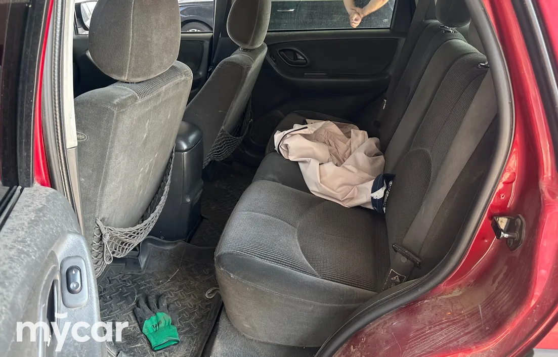 Mazda Tribute 2003