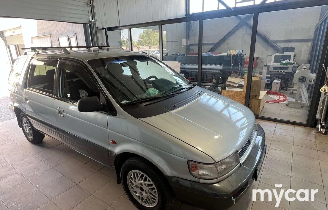 Mitsubishi Space Wagon 1992