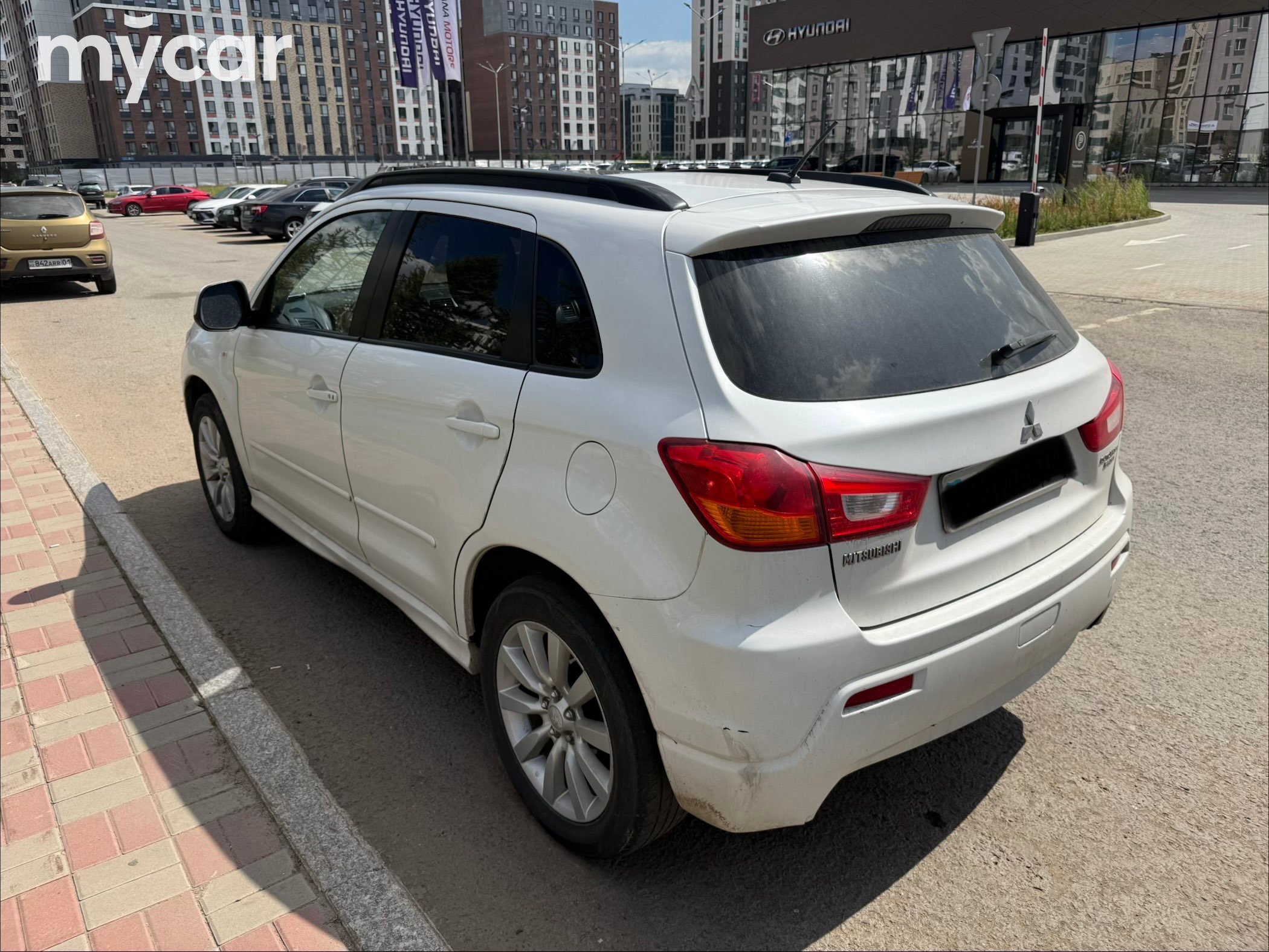 Mitsubishi Outlander 2011