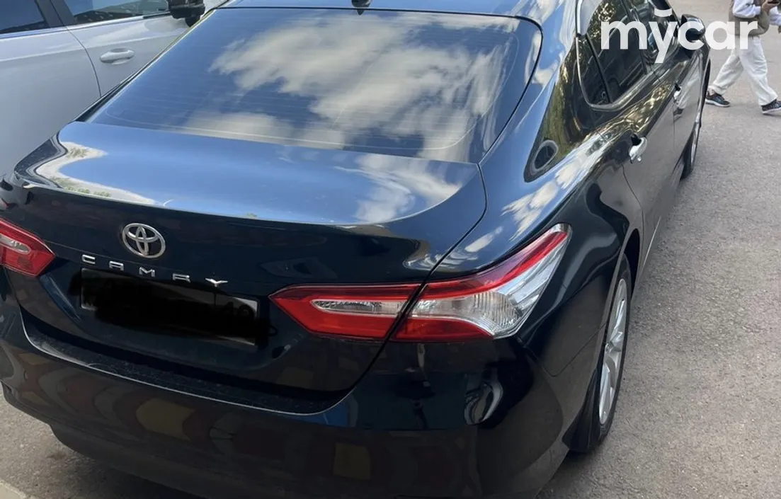 Toyota Camry 2019