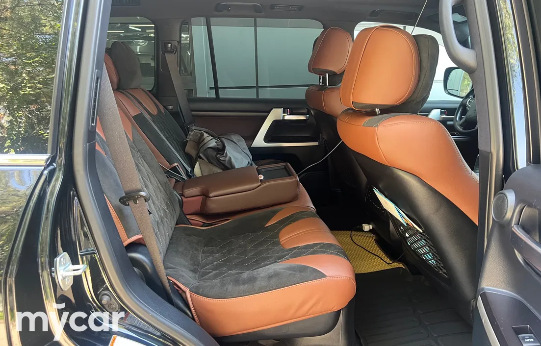 Toyota Land Cruiser 2020
